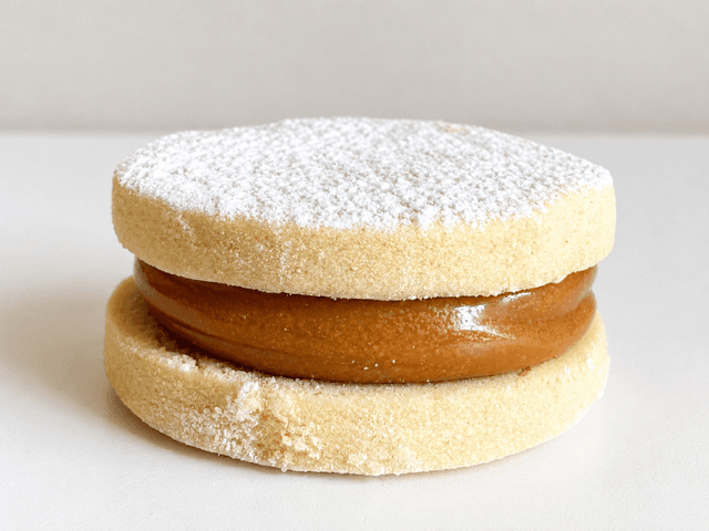 Lucho's Traditional Alfajor